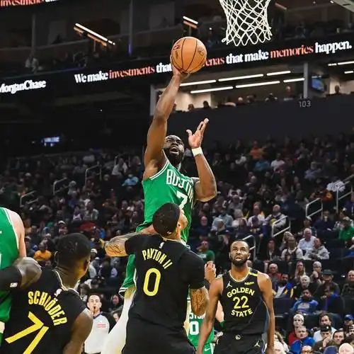 KAIYUNSPORT-塔图姆官方宣布出色防守新规，热火引发争议！的简单介绍-KAIYUNSPORT