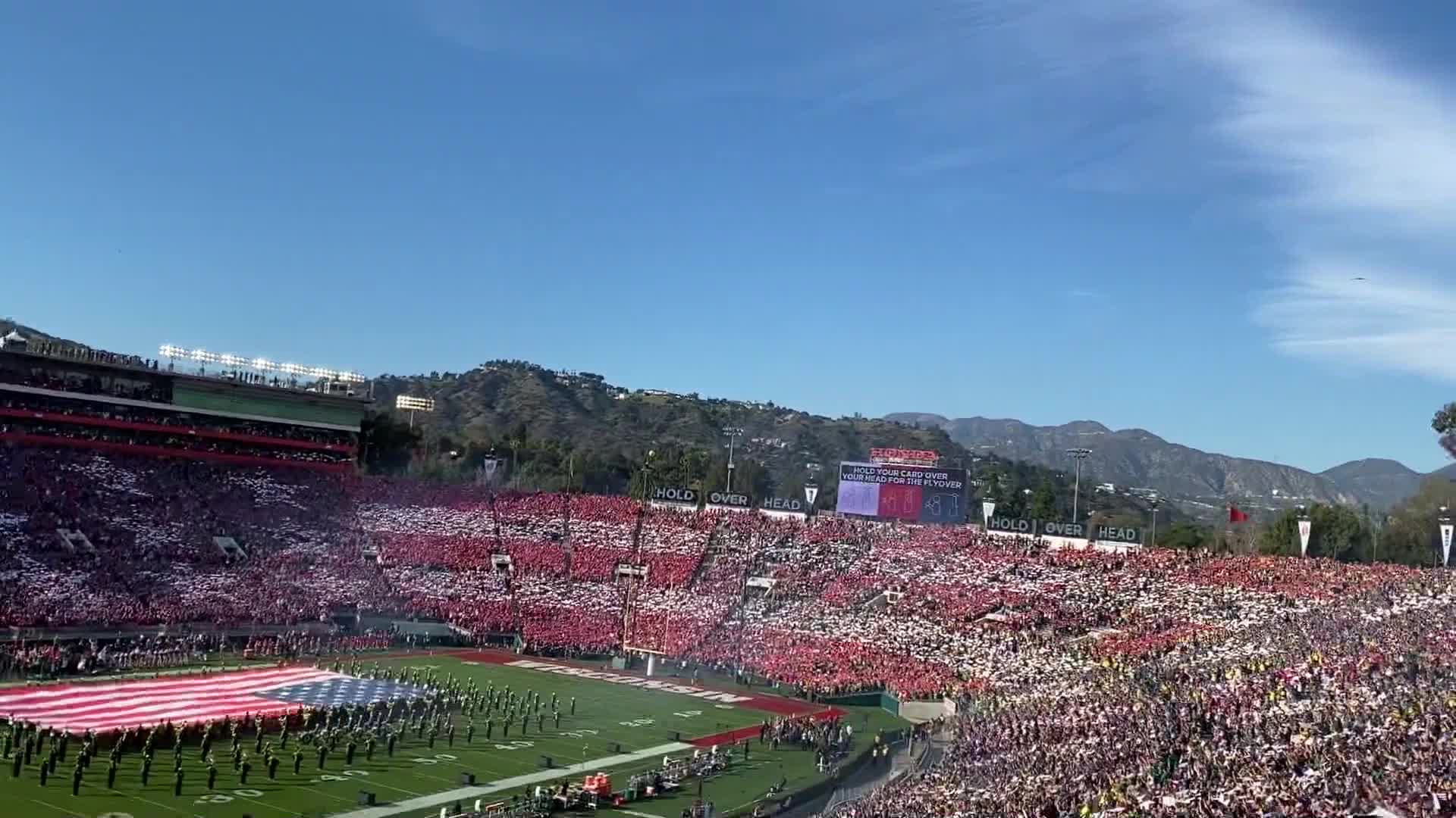 开云体育资讯门户网站-Scout重返赛场，刷新纪录首场状态出色，湖人观众沸腾！-开云体育资讯门户网站