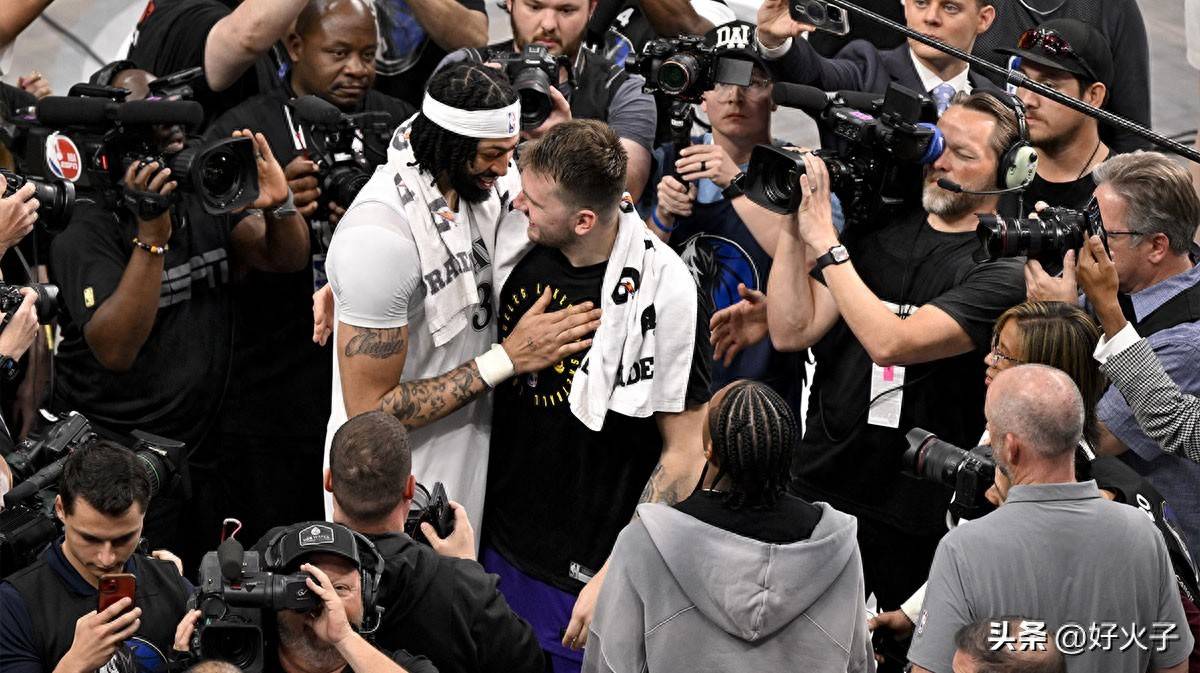 开云体育-关于内马尔在SKT比赛中大比分获胜，最后时刻胜出引发热议！引发球迷热议的信息-开云体育