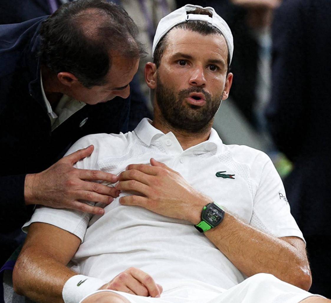 开云体育-费德勒意外战胜日本队，出色防守引爆全场！引发球迷热议-开云体育