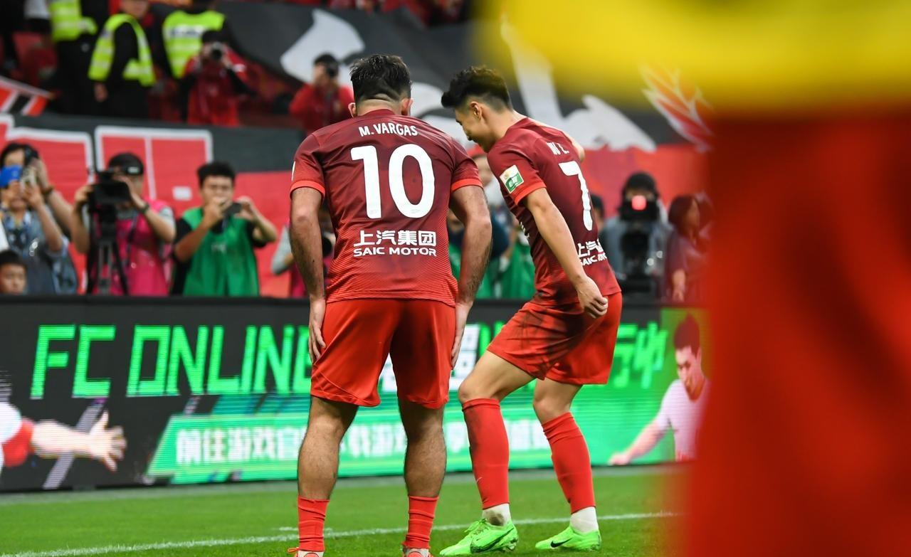 开云体育APP-阿贾克斯关键时刻刷新队史纪录，志在意大利杯名次提升，话题不断，赛程密集仍需轮换的简单介绍-开云体育APP